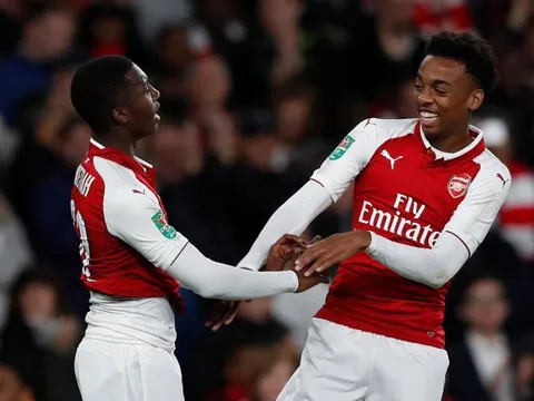 Arsenal và Man City phải đá lại League Cup?