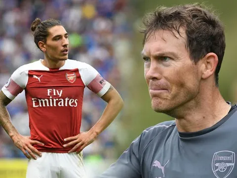 Được đá chính, tân binh Arsenal gửi "chiến thư" tới Bellerin