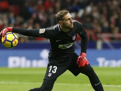 Atletico Madrid sở hữu tấm bùa hộ mệnh trước khung gỗ