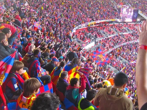 Atletico thông báo không bán vé cho các CĐV Barcelona