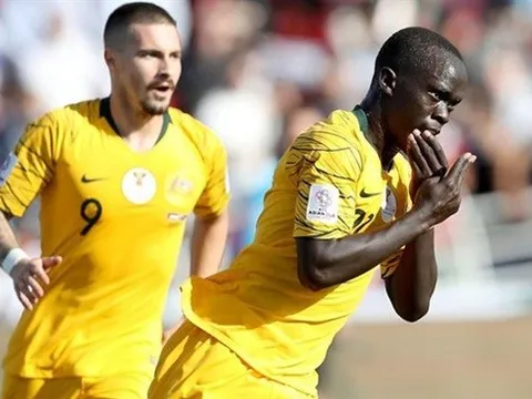 Awer Mabil - từ cậu bé tị nạn tới niềm hy vọng của tuyển Australia