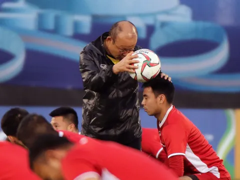 Chỉnh thước ngắm học trò, HLV Park Hang-seo sẵn sàng tạo bất ngờ trước Iraq