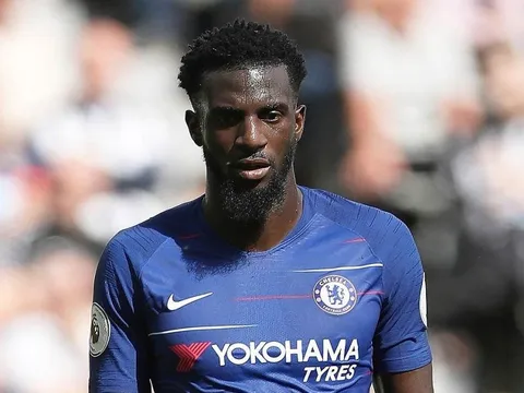 Gây thảm họa, 'bom xịt' 40 triệu bảng của Chelsea bị báo chí Ý chê thậm tệ