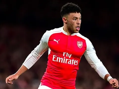 Bán Chamberlain, Wenger sẽ trả giá đắt