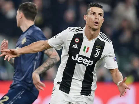 Bạn có thấy màn ăn mừng của Ronaldo sau tuyệt phẩm 1 chạm vào lưới Man Utd?