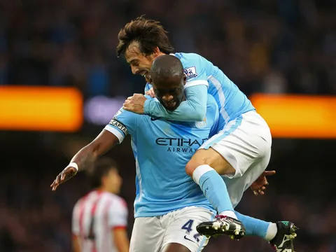 Bàn thắng để đời của Yaya Toure và lưới Sunderland