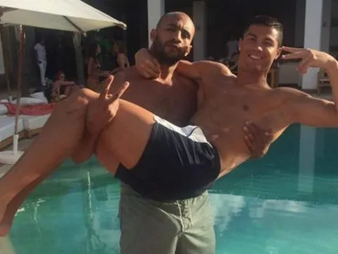 'Bạn trai' tin đồn của Ronaldo đã ra tù