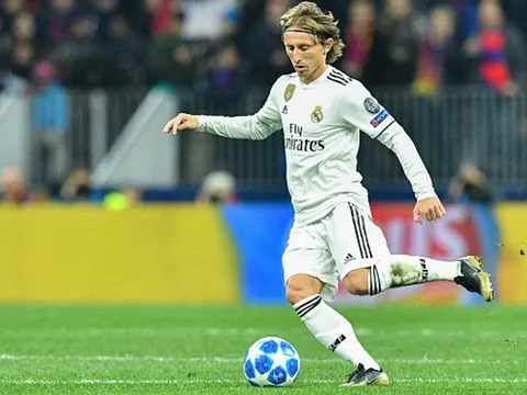 Báo động đỏ: Quên Man Utd đi, Real và Bayern mới đáng nguy