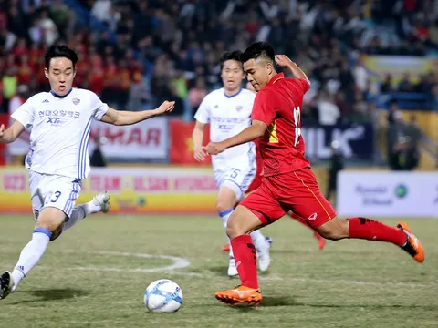 Báo Malaysia khen Anh Đức, thầy Park để ngay Đức Chinh ra sân từ đầu