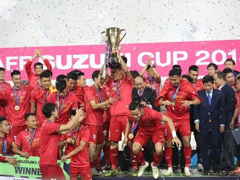 Báo Thái Lan: "Tuyển Việt Nam chơi như Man Utd thời Sir Alex"