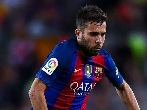 Barca hổng cánh trái trước cuộc đấu với Olympiakos