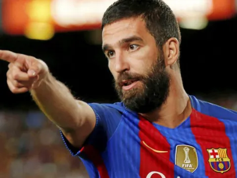 Sốc! Sao Barca đối diện án tù không tưởng, nguy cơ chấm dứt sự nghiệp