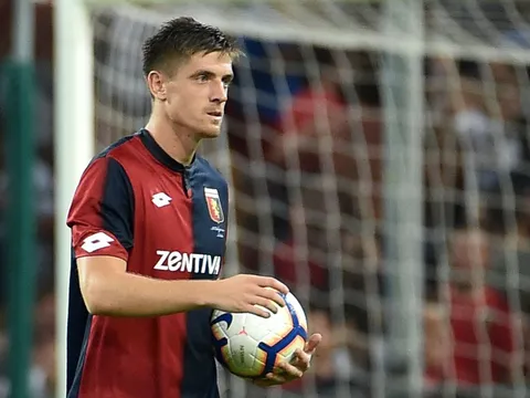 Barcelona nhắm hiện tượng của Serie A về chia lửa với Messi