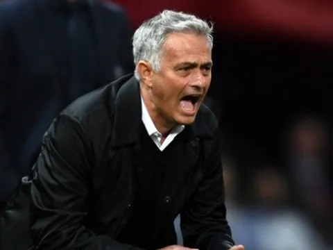 Bất chấp thảm bại, HLV Mourinho vẫn tuyên bố 'cứng' về Man Utd