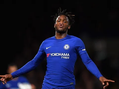 Batshuayi lập hattrick, Chelsea dễ dàng đè bẹp Nottingham trên sân nhà