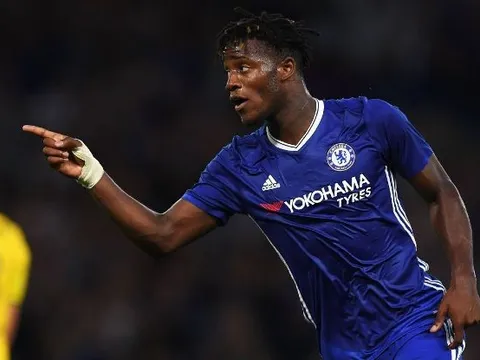 Batshuayi tỏa sáng rực rỡ, tái hiện thành tích của Lampard