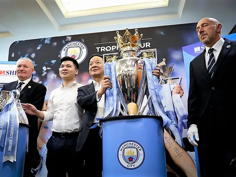 Bầu Hiển úp mở chuyện đưa Man City đến Việt Nam lần thứ hai