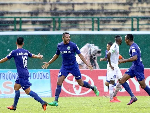 Becamex Bình Dương 2-0 Hà Nội FC (Vòng 18 V-League 2017)