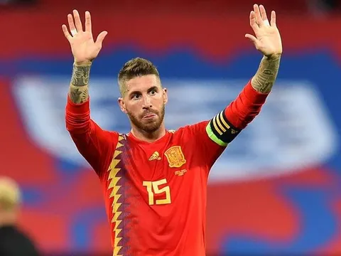 Bênh Ramos, huyền thoại Man Utd nói ra sự thật CỰC CHUẨN