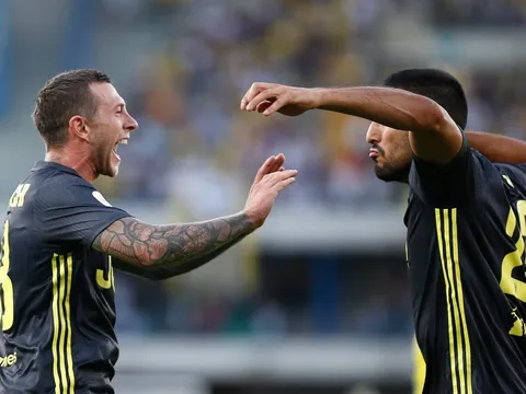 Bernardeschi xác nhận phải thay đổi vị trí vì Ronaldo