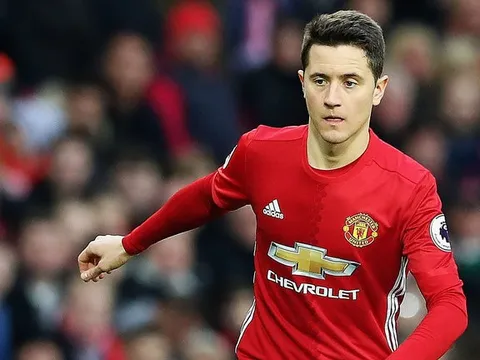 Bị bỏ rơi, Herrera vẫn muốn gia hạn với Man Utd