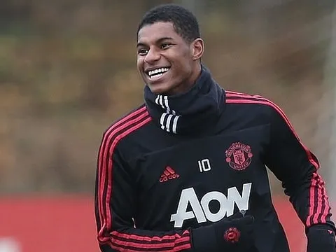 Bị đồn sang Real, Rashford đáp trả đanh thép trên sân tập Man Utd