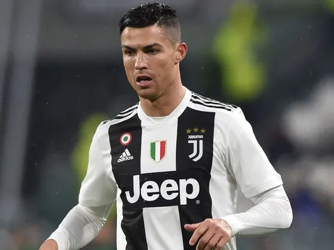 Bị đồng đội 'phá game', Ronaldo nói gì?