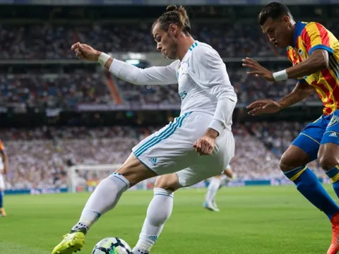 Bị fan la ó, Bale vẫn được Zidane bênh vực