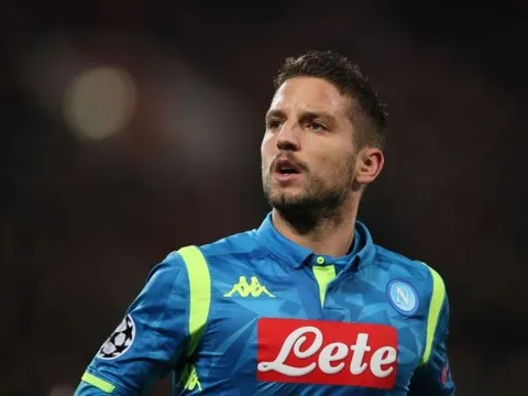 Bị Liverpool loại, sao Napoli đòi tái ngộ Sarri tại Chelsea