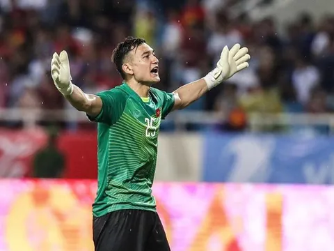 Chấm điểm ĐT Việt Nam 1-0 Malaysia: Điểm 10 cho Văn Lâm