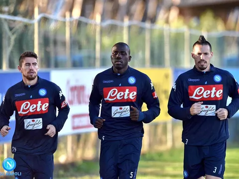 Bị loại, sao Italia mặt 'buồn hiu' tại CLB