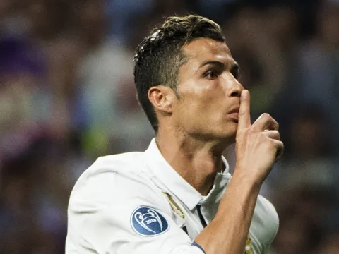 Bị Ronaldo vượt mặt, huyền thoại Pele đã nói gì?