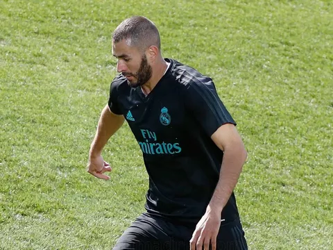 Bị tuyển Pháp bỏ rơi, Benzema lủi thủi ở lại tập luyện với đội trẻ Real Madrid