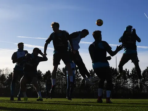 Binh hùng tướng mạnh, Arsenal tập luyện trước ải khó St Mary