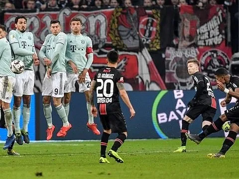 Bundesliga: Bayern Munich đứt mạch thắng, mất vị trí thứ 2