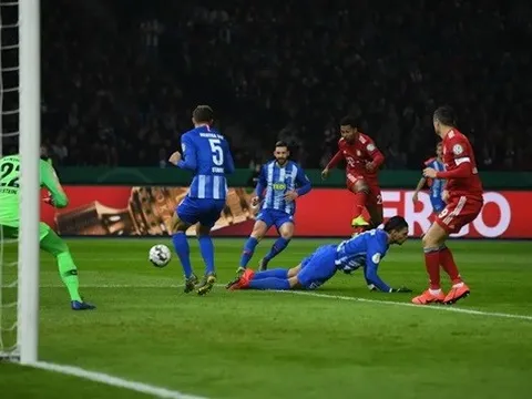 Cận cảnh Bayern giành chiến thắng kịch tính trước Hertha Berlin