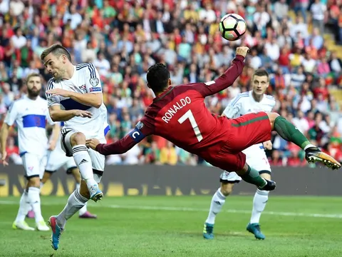 Bồ Đào Nha 5-1 Đảo Faroe: Siêu nhân Ronaldo