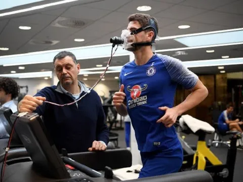 Bỏ lại sau lưng thất bại trước Tottenham, dàn sao Chelsea hâm hở lao vào bài tập lạ