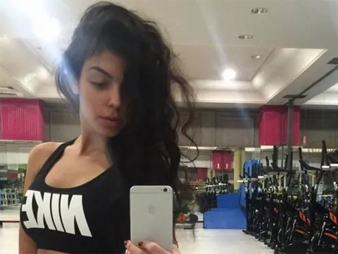 Bồ Ronaldo gây sốc khi tập gym sau khi sinh