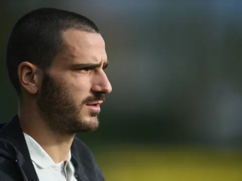 Bonucci né tránh các sao Juventus trên tuyển?