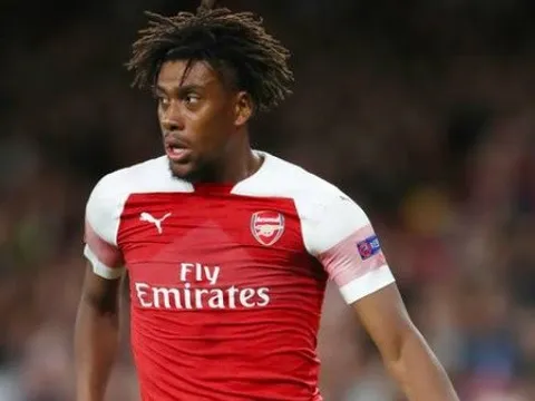 Fan Arsenal: "Tôi đã xong với anh ta"
