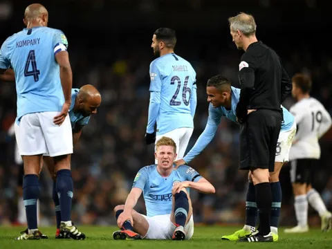 Thắng Fulham, nhưng Man City phải trả giá cực đắt