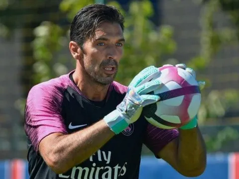 Buffon: "Bóng đá Italia chỉ có một tài năng thực sự"