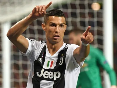 Buffon chỉ ra lý do khiến Juventus và Ronaldo không thể vô địch Champions League