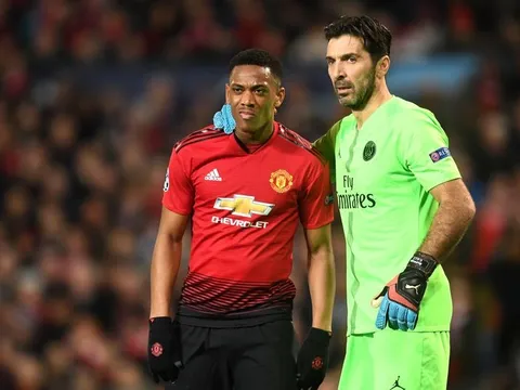 Buffon: "Trận đấu với Man Utd trông dễ dàng"