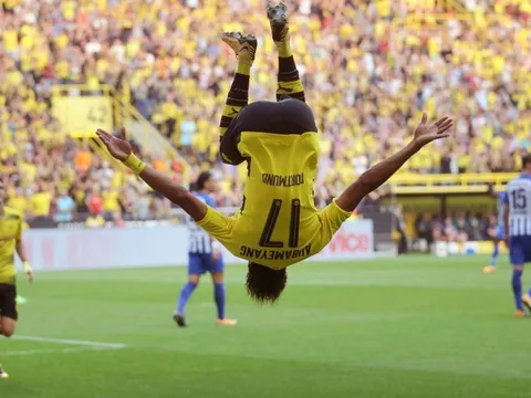 Bundesliga và những cột mốc bị phá vỡ sau vòng 2