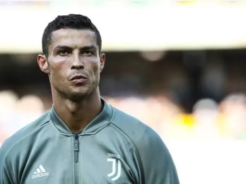 50 sắc thái cảm xúc của CR7 ngày chào nước Ý
