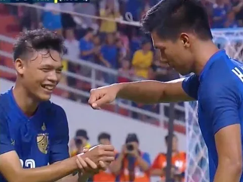 Cả Đông Nam Á bị đánh lừa sau màn ăn mừng "uống bia" của Thái Lan