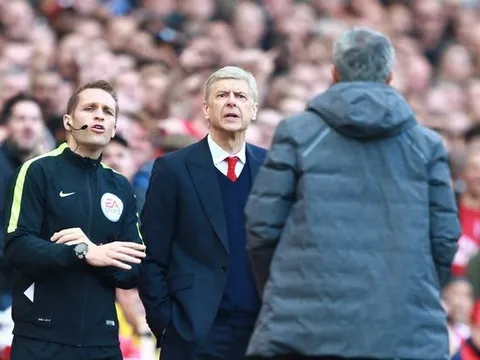 Cảm thông cho CĐV Arsenal, Mourinho không hiểu sao Wenger vẫn chưa đi