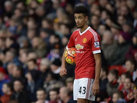 Cameron Borthwick-Jackson tài năng không có đất dụng võ ở Man Utd